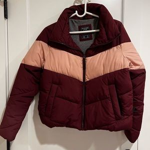 Abercrombie and Fitch puffer in size S